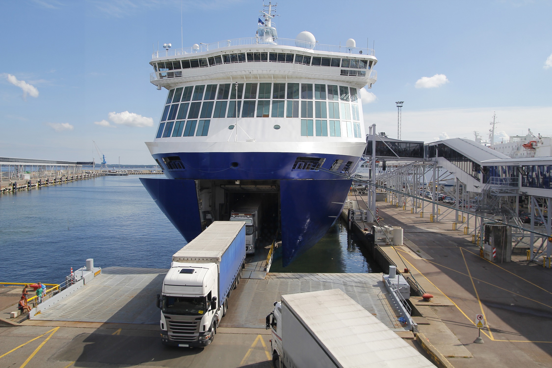 Ferry Safety – Lashing of Vehicles in Adverse Weather Conditions